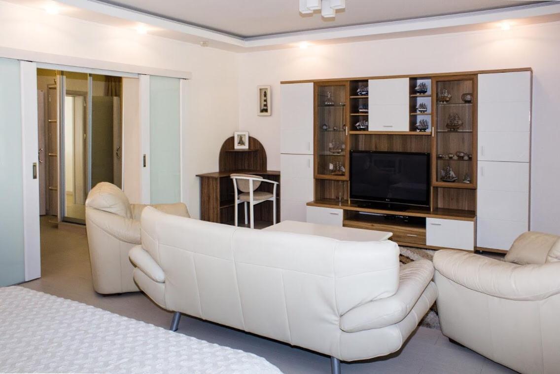 Abc Apartments Business Class Kyiv Exterior photo
