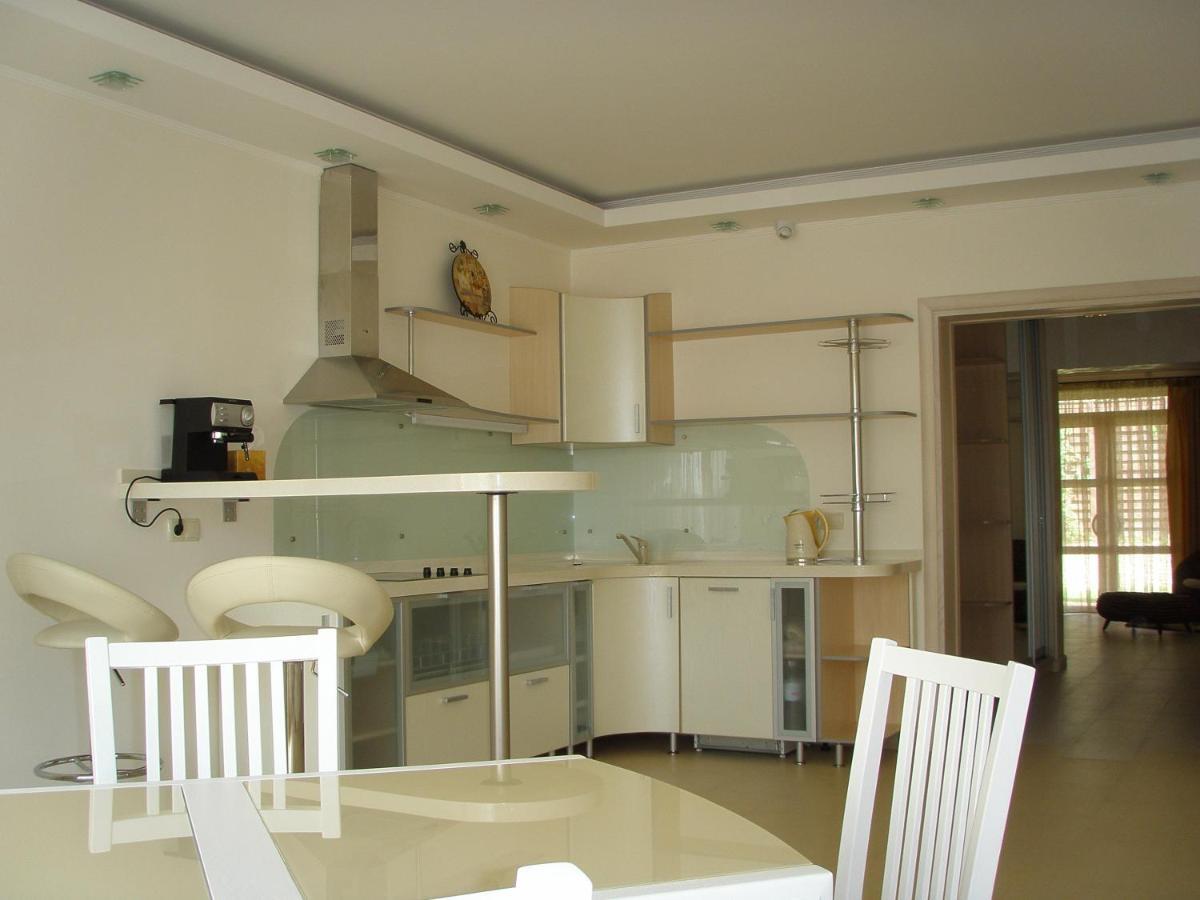 Abc Apartments Business Class Kyiv Room photo